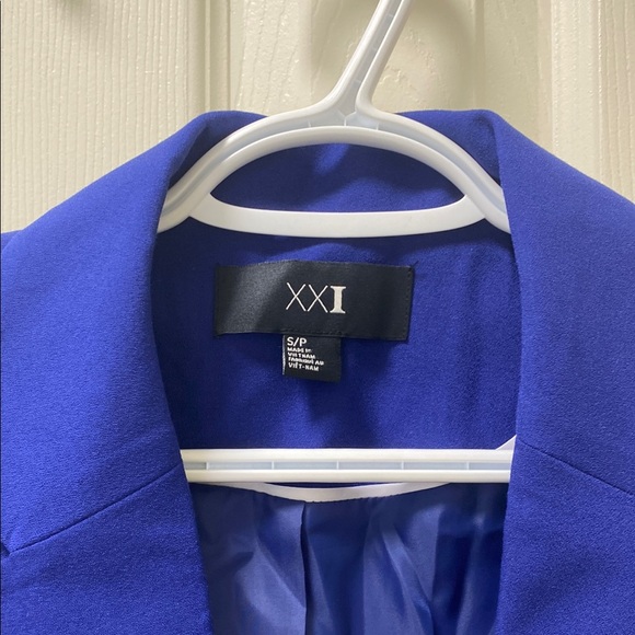 NWOT Forever 21 Royal Blue Blazer - Picture 2 of 4